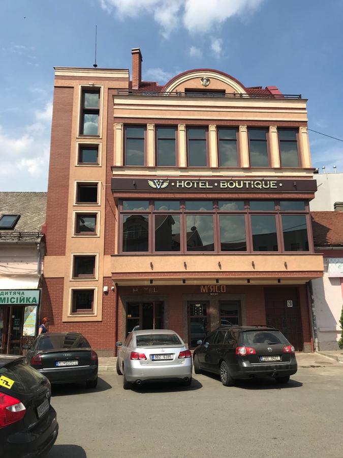 Hotel " Boutique " Ujhorod Exterior foto